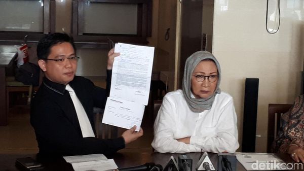 Foto: Ekspresi Ratna Sarumpaet Saat Somasi Dishub DKI