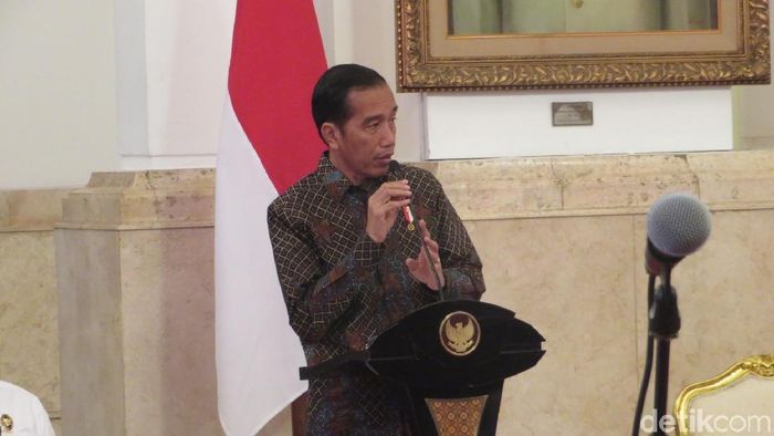 Foto: Presiden Jokowi membuka sidang kabinet paripurna. (Andhika-detikcom)