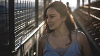 Liburannya Tata Cahyani, Si Cantik Eks Istri Tommy Soeharto