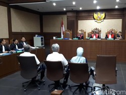 Periksa Novanto di RS, Dokter Toyibi: Tidak Ada Kegawatan