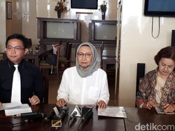 Buntut Panjang Penderekan Mobil Ratna Sarumpaet