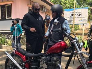 Menteri PU Keracunan Motor Chopper Jokowi