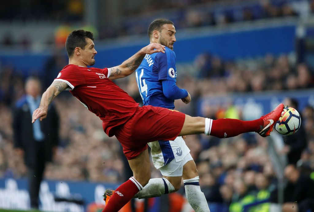 Dejan Lovren (kiri)