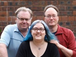 Kisah Wanita yang Hidup Harmonis dengan Suami, Tunangan, dan 2 Pacarnya