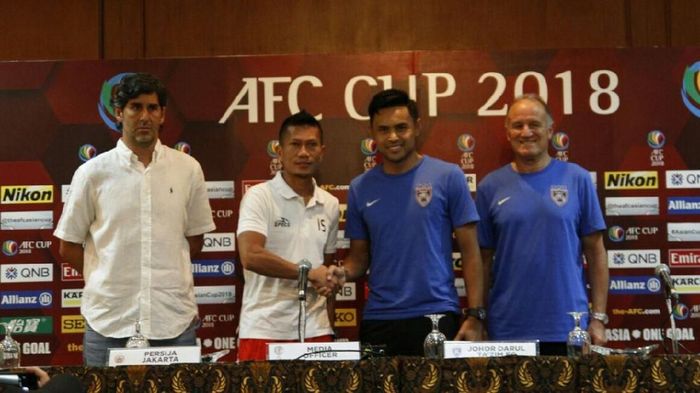 Ismed Sofyan (kedua dari kiri) (Foto: dok. Istimewa) Ismed Sofyan (kedua dari kiri) (Foto: dok. Istimewa)