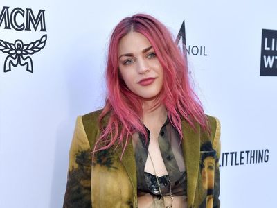 Uang Jajan Putri Kurt Cobain Rp 1,4 M Per Bulan