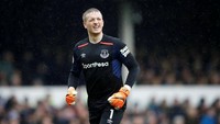 6. Jordan Pickford. Kiper andalan Inggris di Piala Dunia 2018 ini direkrut Everton dari Sunderland seharga 25 juta pound sterling (Rp 473 miliar) pada musim panas 2017. (Foto: Carl Recine/Reuters)