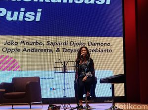 Kisah Oppie Andaresta Musikalisasi Sajak Joko Pinurbo yang Jenaka Kisah Oppie Andaresta Musikalisasi Sajak Joko Pinurbo yang Jenaka