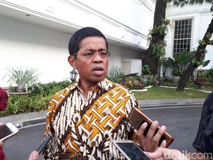 Golkar Soal Pertemuan Luhut-Prabowo: Ketemu Tak Harus Koalisi Golkar Soal Pertemuan Luhut-Prabowo: Ketemu Tak Harus Koalisi