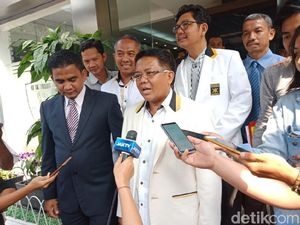 Diperiksa Polisi, Sohibul Iman Bantah Fitnah Fahri Hamzah