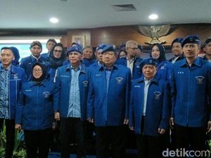 SBY Kukuhkan Pengurus Partai Demokrat se-DIY di Yogya
