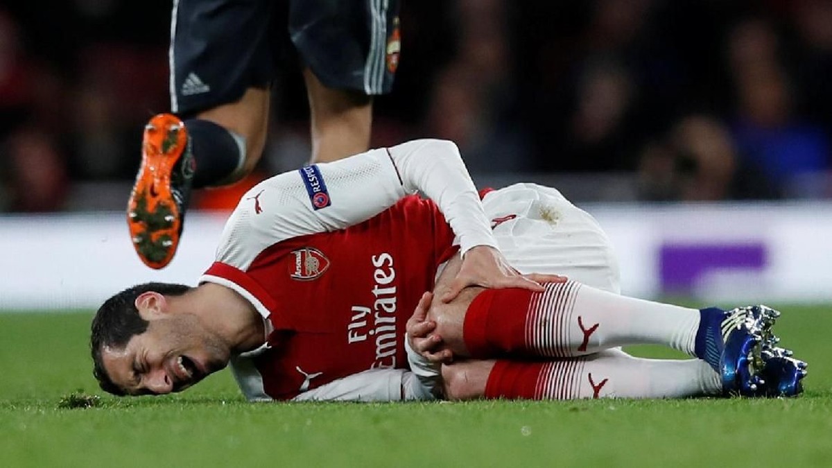 Gelandang Arsenal Henrikh Mkhitaryan mengalami cedera ligamen lutut (Foto: Eddie Keogh/Reuters)