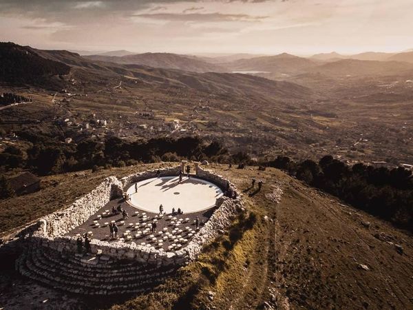 Foto: Teater Outdoor Paling Indah di Dunia