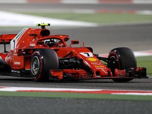 Seorang Mekanik Ferrari Patah Kaki Usai Terlindas Mobil Raikkonen Seorang Mekanik Ferrari Patah Kaki Usai Terlindas Mobil Raikkonen