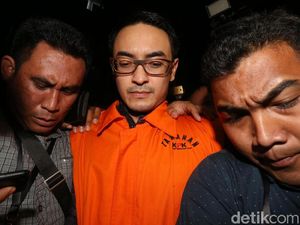 Pengacara Pastikan Zumi Zola akan Kooperatif Pengacara Pastikan Zumi Zola akan Kooperatif