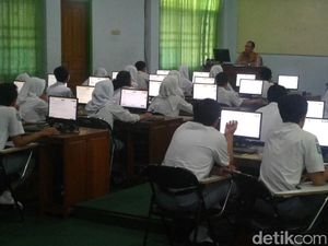 Pengumuman SNMPTN 2019 Dimajukan Pukul 13.00 WIB, Cek Namamu di detikcom! Pengumuman SNMPTN 2019 Dimajukan Pukul 13.00 WIB, Cek Namamu di detikcom!