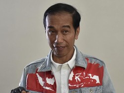 Jaket Indonesia yang Dipakai Jokowi Dihina, Gibran Sempat Emosional