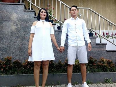 Amuk Putri Ely Sugigi saat Bundanya Makin Mesra dengan Berondong