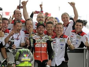 Jelang Balapan Kandang, Crutchlow Perpanjang Kontrak dengan Honda Jelang Balapan Kandang, Crutchlow Perpanjang Kontrak dengan Honda