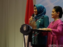 Saat Iriana Tanya Kerja PKK ke Istri Cantik Gubernur Kalteng