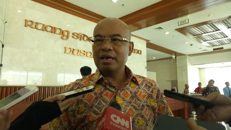 Desmond: Amien Rais Bukan Bapak Reformasi, tapi Pecundang