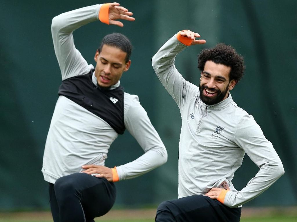 Karena Salah, Pemain Liverpool Latihan Telanjang pun Tak Akan Diperhatikan Karena Salah, Pemain Liverpool Latihan Telanjang pun Tak Akan Diperhatikan