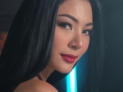 Kabarnya Pacaran, Ini Potret Cantik Miss Thailand Pakai Lipstik Ivan Gunawan