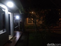 Begini Suasana Kediaman Mantan Wapres Boediono di Yogya Malam Ini