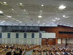 Paripurna Perpanjangan RUU Terorisme, 366 Anggota DPR Absen