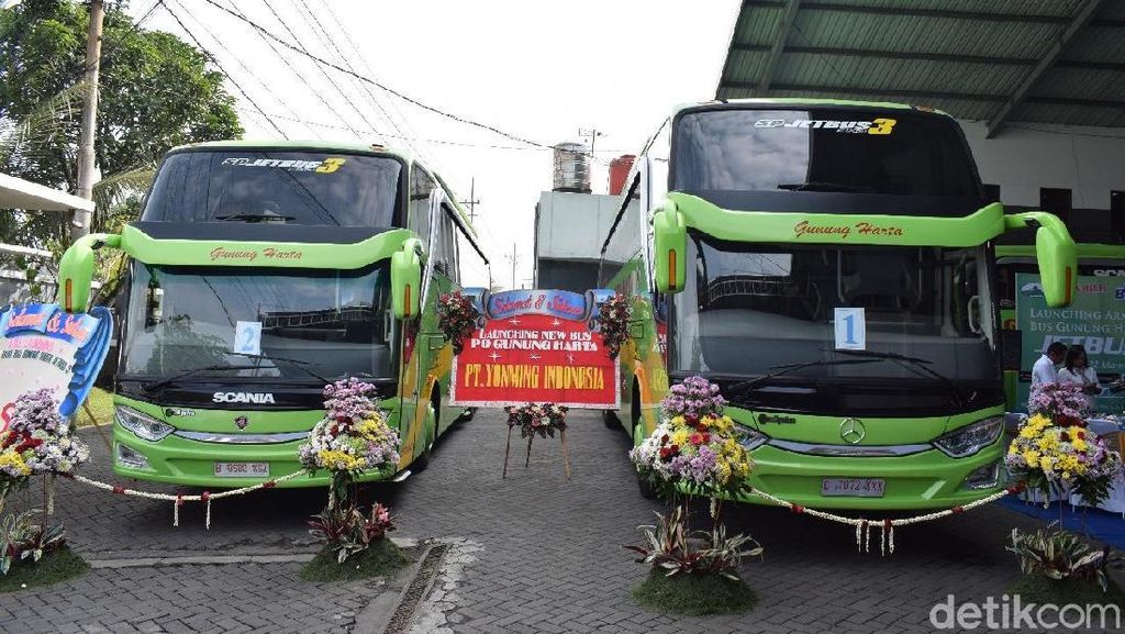 Bus Mewah Scania dan Mercedes-Benz PO Gunung Harta Bus Mewah Scania dan Mercedes-Benz PO Gunung Harta