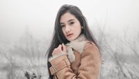 Potret Dinda Maulina, Selebgram Cantik Asal Aceh yang Mempesona