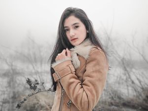 Potret Dinda Maulina, Selebgram Cantik Asal Aceh yang Mempesona