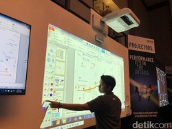 Proyektor Zaman Now Bisa Dipakai Kirim Email