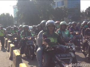 Uji Coba Underpass Matraman, Jl Pramuka Arah Cikini Macet