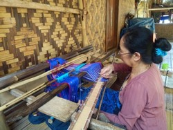 Meneladani Kearifan Lokal Suku Baduy