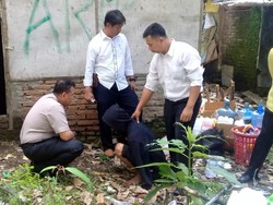 Polisi Tangkap 4 Pelaku Miras Oplosan di Sukabumi