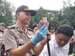Mantan Pegawai Rumah Makan di Bandung Gasak Uang Yuan Majikannya