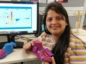 Mahasiswa Melbourne Ciptakan Kaos Kaki Pintar Untuk Fisioterapi