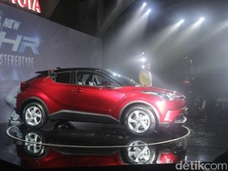 Biar Mahal, Inden Toyota C-HR Sampai 2 Bulan!