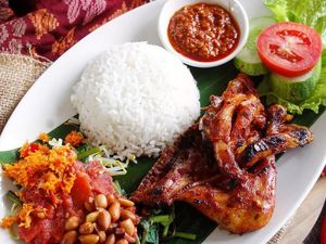 Ada Burger Ayam Tandoori dan Ayam Bakar Taliwang di 5 Resto Baru Ini Ada Burger Ayam Tandoori dan Ayam Bakar Taliwang di 5 Resto Baru Ini