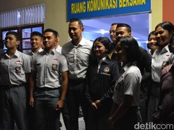 Nostalgia Semasa Sekolah, AHY Kunjungi SMA Taruna Nusantara