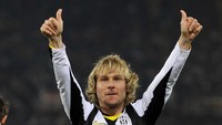 4. Pavel Nedved (Juventus) - 9 juta euro - Pensiun pada 2009 di usia 36 tahun. (Foto: New Press/Getty Images)