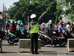 Matraman Macet, Sandi: Rekayasa Lalin Tak Tersosialisasikan Baik