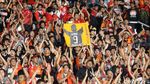 Jakmania dan Boys Of Straits Adu Yel-yel