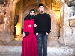 Mulan Jameela dan Ahmad Dhani Bulan Madu ke Tempat Tak Biasa