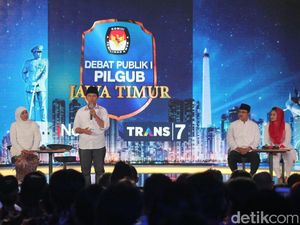 Khofifah vs Gus Ipul Adu Jurus Tangani Problem TKI Khofifah vs Gus Ipul Adu Jurus Tangani Problem TKI