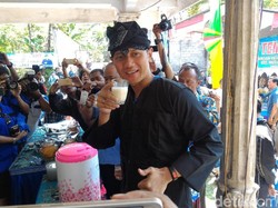 Kata AHY, Memerah Susu Sapi Itu Gampang-gampang Susah