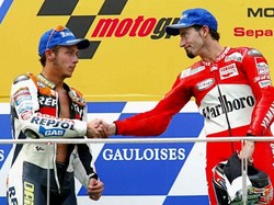 Biaggi Kenang Rivalitas dengan Rossi: Dua Idiot Ribut di Media