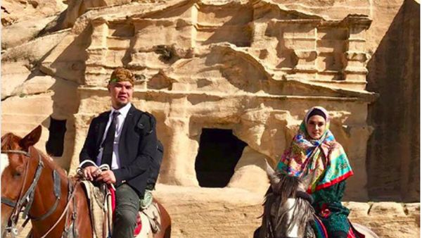 Foto: Liburannya Ahmad Dhani dan Mulan Jameela di Yordania