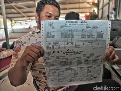Asyik, Warga Kampung Akuarium dapat KK Baru